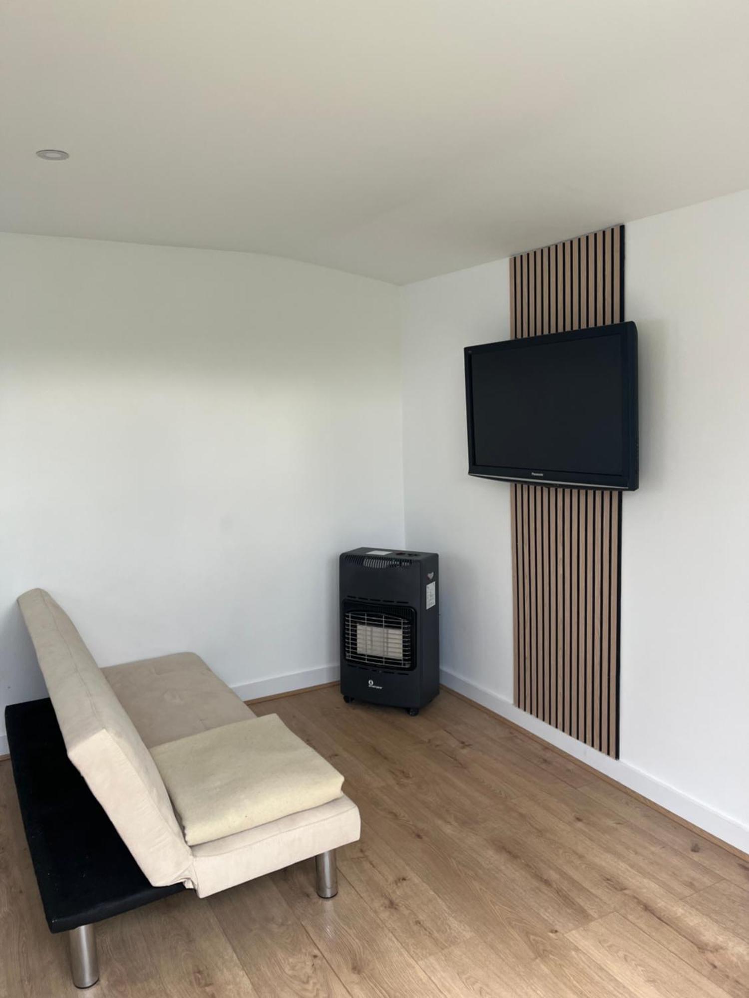 The Cosy Summer House Holiday home Leysdown-on-Sea